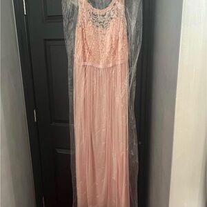 David’s Bridal Prom or Bridesmaid Dress | Elegant Lace Pink Dress